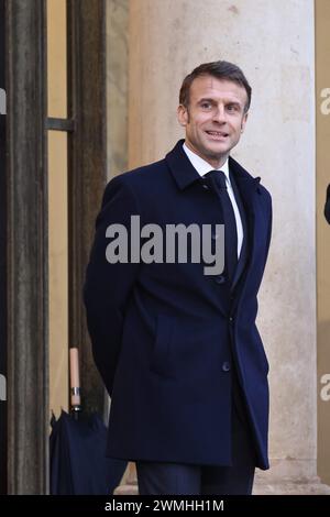 © PHOTOPQR/LE PARISIEN/Fred Dugit ; Paris ; 26/02/2024 ; Politique Palais de l'Elysée (Paris VIIIe), le 26 février 2024 Emmanuel Macron, le Président de la République réunit ce lundi 26 février, au Palais de l'Élysée, plus d'une vingtaine de chefs d'État et de gouvernement ou leurs représentants ministériels, à l'occasion d'une conférence de soutien à l'Ukraine. Photo LP/Fred Dugit Elysee presidential palace in Paris, on February 26, 2024 international conference aimed at strengthening Western support for Ukraine *** Local Caption *** Conférence de soutien à l'Ukraine Stock Photo