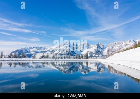 Wilder Kaiser mountain range, pond Astbergsee, snow Going am Wilden Kaiser Wilder Kaiser Kaiser Mountains Tirol, Tyrol Austria Stock Photo