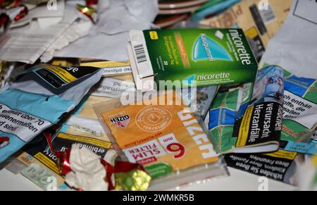 Rolling tobacco for making joints cigarettes close up background big size high quality printings Stock Photo