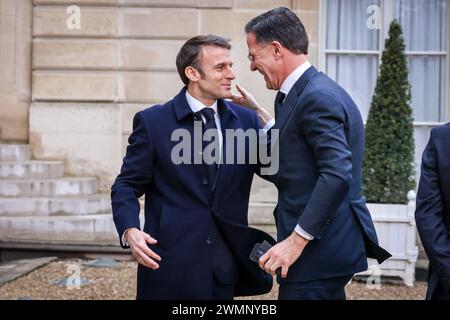 © PHOTOPQR/LE PARISIEN/Fred Dugit ; Paris ; 26/02/2024 ; Politique Palais de l'Elysée (Paris VIIIe), le 26 février 2024 Emmanuel Macron, le Président de la République réunit ce lundi 26 février, au Palais de l'Élysée, plus d'une vingtaine de chefs d'État et de gouvernement ou leurs représentants ministériels, à l'occasion d'une conférence de soutien à l'Ukraine. Ici Mark Rutte, premier ministre du Royaume des Pays-Bas Photo LP/Fred Dugit Conference in support of Ukraine at the Elysee Palace on February 26, 2024 *** Local Caption *** Conférence de soutien à l'Ukraine Stock Photo