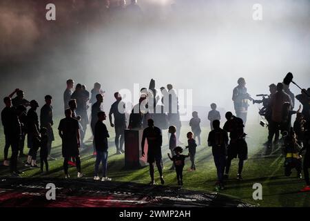 SMOKLE AND LIGHT, TITLE CELEBRATION, BARCELONA FC, 2019: Smoke and light during the trophy ceremony. Barcelona players on their victory lap parade to celebrate with the fans and their young children. The final game of the La Liga 2018-19 season in Spain between Barcelona FC and Levante at Camp Nou, Barcelona on 27 April 2019. Barca won the game 1-0 with a second half Messi goal to clinch back-to-back La Liga titles and their eighth in 11 years. Stock Photo