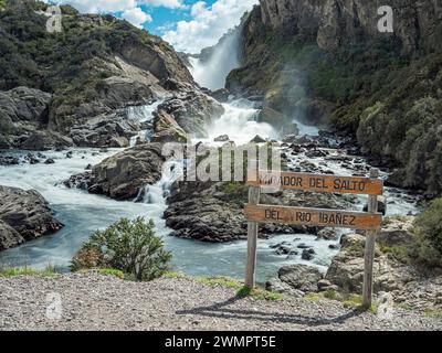 Viewpoint at waterfall Salto Del Rio Ibanez, cascades of waterfall, near Puerto Ingeniero Ibanez, Patagonia, Chile Stock Photo