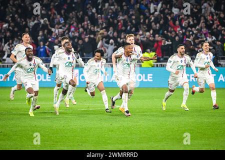 Decines Charpieu, France. 27th Feb, 2024. Players of Lyon celebrate the victory during the French Cup, Quarter-Finals football match between Olympique Lyonnais (Lyon) and RC Strasbourg on February 27, 2024 at Groupama stadium in Decines-Charpieu near Lyon, France - Photo Matthieu Mirville/DPPI Credit: DPPI Media/Alamy Live News Stock Photo