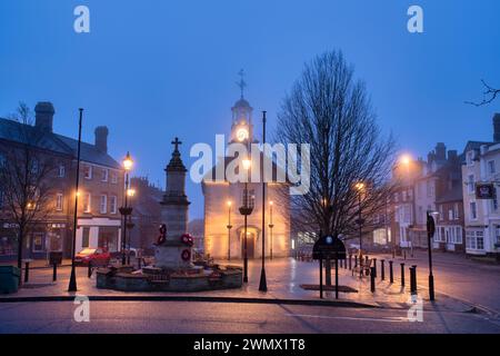 Brackley town hall in the early morning fog. Brackley, Northamptonshire, England Stock Photo