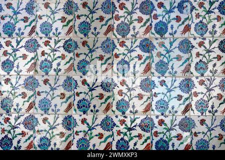 Iznik tiles in the Topkapi Palace, Istanbul, Turkey Stock Photo