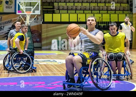 Non Exclusive: KYIV, UKRAINE - FEBRUARY 27, 2024 - An open wheelchair basketball training session for members of the team that will represent Ukraine Stock Photo