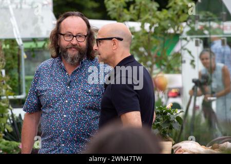FILE PICS. 29th February, 2024. Hairy Bikers Celebrity Chef, Dave Myers, has sadly died at the age of 66. The chef announced that he was receiving treatment for cancer in 2022. East Molesley, Surrey, UK. Pictured Celebrity Chefs Si King (L) attends the RHS Hampton Court Press Day in 2017 Stock Photo
