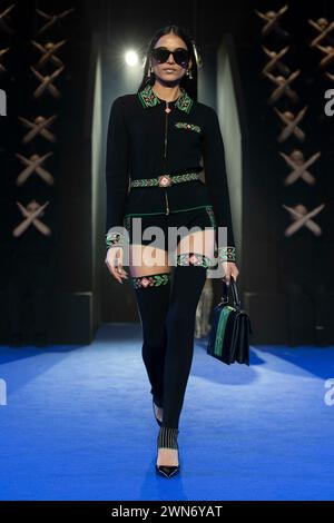 Paris, Frankreich. 28th Feb, 2024. CASABLANCA Fall/Winter 2024 runway during Paris Fashion Week on February 2024 - Paris, France 28/02/2024 Credit: dpa/Alamy Live News Stock Photo