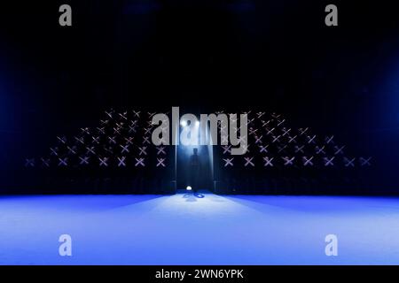 Paris, Frankreich. 28th Feb, 2024. CASABLANCA Fall/Winter 2024 runway during Paris Fashion Week on February 2024 - Paris, France 28/02/2024 Credit: dpa/Alamy Live News Stock Photo