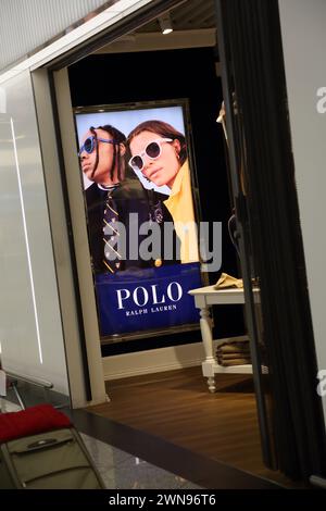 Duty-free shops, Eleftherios Venizelos, Athens International Airport