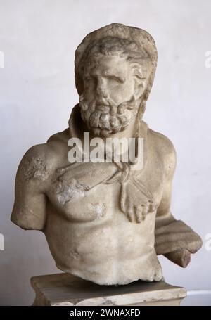 Statue of Heracles with the head coverd by leoté. Marble. 117-130 AD. Unknown provenance. National Roman Museum (Baths of Diocletian). Rome. Italy. Stock Photo