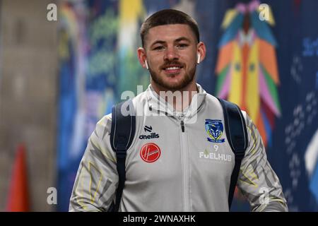 Danny Walker of Warrington Wolves arrives during the Betfred Super League Round 3 match Warrington Wolves vs Castleford Tigers at Halliwell Jones Stadium, Warrington, United Kingdom, 1st March 2024  (Photo by Craig Thomas/News Images) Stock Photo