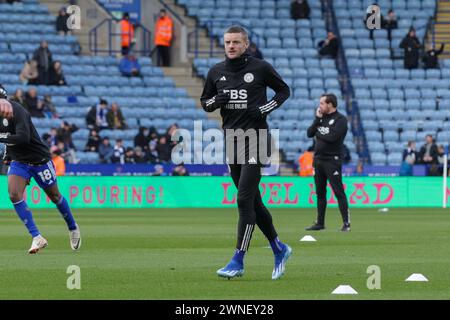 Leicester City's Jamie Vardy warms up before the Sky Bet Championship match between Leicester City and Queens Park Rangers at the King Power Stadium, Leicester on Saturday 2nd March 2024. (Photo: John Cripps | MI News) Credit: MI News & Sport /Alamy Live News Stock Photo
