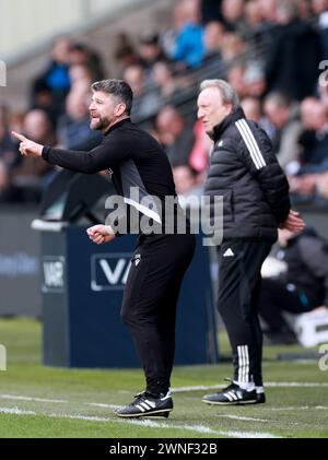 Aberdeen Manager Stephen Robinson During The William Hill Premiership aberdeen-manager-stephen-robinson-during-the-william-hill-premiership