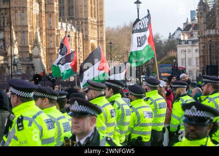 London, England, UK. 2nd Mar, 2024. Police tare seen taking security measures during a pro-Palestine protest in Westminster. (Credit Image: © Tayfun Salci/ZUMA Press Wire) EDITORIAL USAGE ONLY! Not for Commercial USAGE! Stock Photo