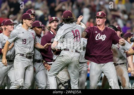 Houston, Texas, USA. 2nd Mar, 2024. Texas State players celebrate after Saturday's game, apart of Astros Foundation College Classic, at Minute Maid Park, in Houston, Texas. (Credit Image: © Domenic Grey/ZUMA Press Wire) EDITORIAL USAGE ONLY! Not for Commercial USAGE! Stock Photo