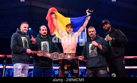 Andrei Dascalu vs Joe Jackson-Brown - Super-middleweight bout during ...