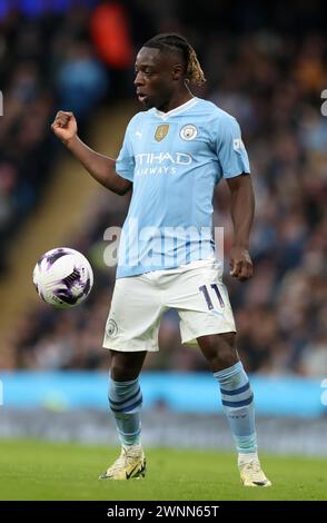 Jérémy Doku of Manchester City controls the ball during the Premier ...