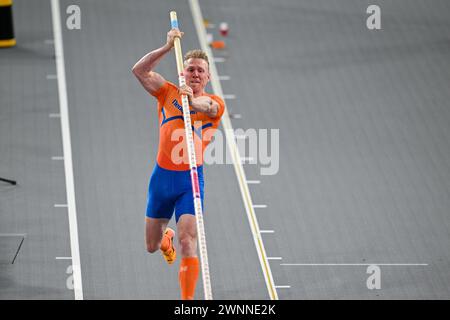 Glasgow, UK. 03rd Mar, 2024. GLASGOW, UNITED KINGDOM - MARCH 3: Menno Vloon of the Netherlands competing in the Men's Pole Vault during Day 3 of the World Athletics Indoor Championships Glasgow 2024 at the Emirates Arena on March 3, 2024 in Glasgow, United Kingdom. (Photo by Andy Astfalck/BSR Agency) Credit: BSR Agency/Alamy Live News Stock Photo