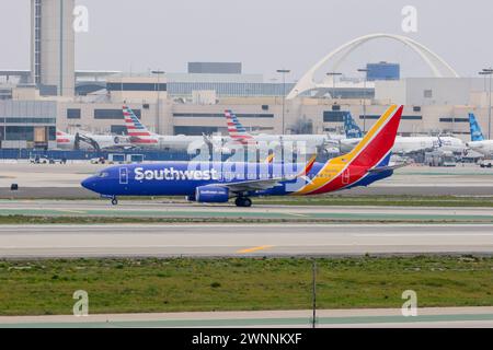 N8306H Southwest Airlines Boeing 737-8H4 und N306PB American Airlines ...