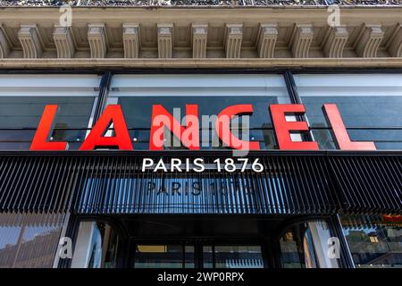 Sign and logo of the main Lancel boutique located Place de l'Opéra in Paris. Lancel is a French leather goods company founded in Paris in 1876 Stock Photo