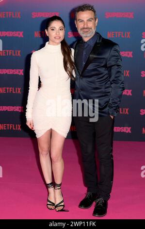 Eva Cela und Andrea Perroni bei der Premiere des Netflix-Miniserie