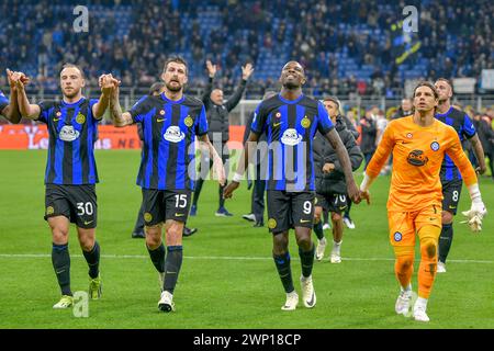Milano, Italy. 04th, March 2024. The players of Inter celebrate the victory after the Serie A match between Inter and Genoa at Giuseppe Meazza in Milano. (Photo credit: Gonzales Photo - Tommaso Fimiano). Stock Photo