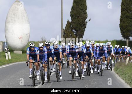 Camaiore, Italia. 05th Mar, 2024. The pack rides the 59th Tirreno
