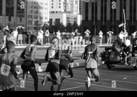 Group of Elite runners at Chicago Marathon 2011 Stock Photo