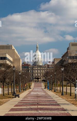 Lansing, Michigan - The Frank J. Kelley Captiol Walkway, leading to the Michigan state capitol building. Stock Photo