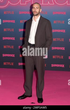 Enrico Borello Bei Der Premiere Des Netflix Miniserie Supersex Im enrico-borello-bei-der-premiere-des-netflix-miniserie-supersex-im