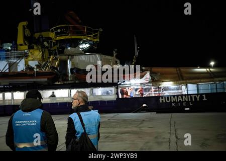 Crotone, Italy. 04th Mar, 2024. Frontex guards seen on the port. The rescue ship Humanity 1 of the German NGO SOS Humanity arrived in the port of Crotone with 77 migrants, mainly from Bangladesh and Pakistan, rescued from three fiberglass boats in international waters, on Saturday 2 March 2024. Reportedly, during the rescue operations, the crew and the people were threatened by the Libyan Coast Guard. (Photo by Valeria Ferraro/SOPA Images/Sipa USA) Credit: Sipa USA/Alamy Live News Stock Photo