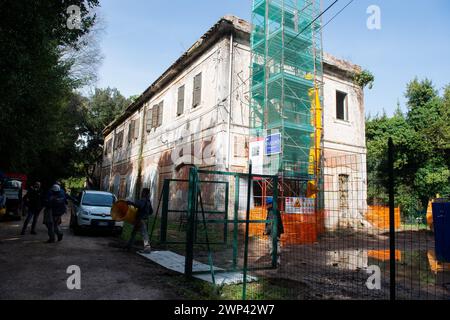 Roma, Italia. 05th Mar, 2024. Foto Valentina Stefanelli/LaPresse 05/03/2024 - Roma, Italia - Cronaca - Sopralluogo del Sindaco Roberto Gualtieri a Villa Ada. Nella foto le scuderie in restauro all'interno di Villa Ada Credit: LaPresse/Alamy Live News Stock Photo