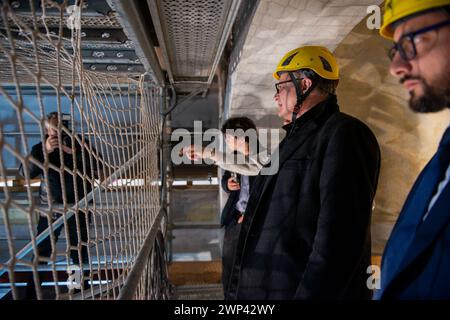 Roma, Italia. 05th Mar, 2024. Foto Valentina Stefanelli/LaPresse 05/03/2024 - Roma, Italia - Cronaca - Sopralluogo del Sindaco Roberto Gualtieri a Villa Ada. Nella foto il Sindaco Roberto Gualtieri durante il sopralluogo nella chiesa in restauro a Villa Ada Credit: LaPresse/Alamy Live News Stock Photo