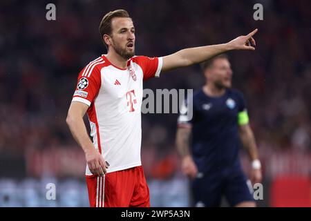 Munchen, Germany. 05th Mar, 2024. Harry Kane of FC Bayern Munich gestures during the Uefa Champions League second leg round of 16 match beetween FC Bayern Munchen and Ss Lazio at Allianz Arena on March 5, 2024 in Munchen, Germany . Credit: Marco Canoniero/Alamy Live News Stock Photo