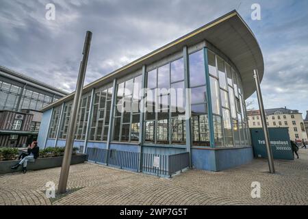 Tränenpalast, Museum zur Deutschen Teilung und Mauerfall, Friedrichstraße, Mitte, Berlin, Deutschland Stock Photo