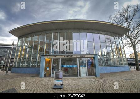 Tränenpalast, Museum zur Deutschen Teilung und Mauerfall, Friedrichstraße, Mitte, Berlin, Deutschland Stock Photo