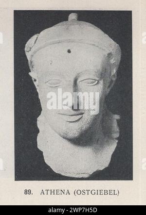 Adolf Furtwängler : Glyptothek 1907 / Illustrierter Katalog der Glyptothek König Ludwig's I. zu München / Kastner & Callwey, 1907 / Illustrated catalogue of the Glyptothek of King Ludwig I in Munich at 1907 / Aegineten-Saal - Aeginet Hall / Athena ( Ostgiebel ) -  Athena - Athene - Pallas - ancient Greek goddess - Antique Glyptothek statue Stock Photo