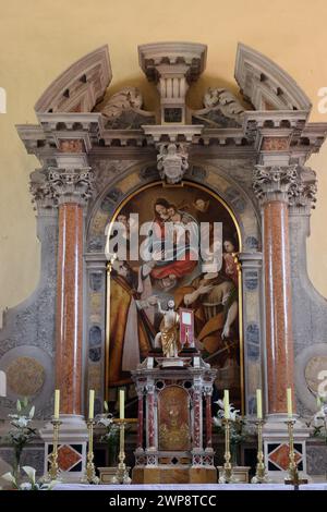 Main altar in the parish church of Saint Sylvester Pope in Kanfanar, Croatia Stock Photo
