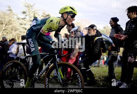 Mont Brouilly, France. 06th Mar, 2024. Russian Aleksandr Vlasov of Bora-Hansgrohe pictured in action during the fourth stage of the Paris-Nice eight days cycling stage race, a race of 183km from Chalon-sur-Saone to Mont Brouilly, France, Wednesday 06 March 2024. BELGA PHOTO JASPER JACOBS Credit: Belga News Agency/Alamy Live News Stock Photo