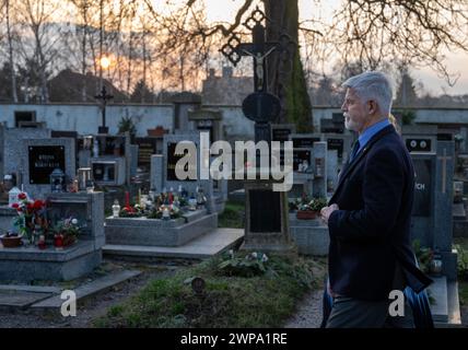 Lany, Czech Republic. 06th Mar, 2024. Czech President Petr Pavel laid a bouquet of flowers at the tomb of the first Czechoslovak President Tomas Garrigue Masaryk during the President's two-day visit to the Central Bohemian Region, in Lany, Czech Republic, on March 6, 2024. Credit: Michaela Rihova/CTK Photo/Alamy Live News Stock Photo