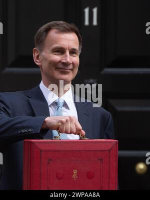 London, United Kingdom. March 06  2024. Chancellor of the Exchequer Jeremy Hunt is seen outside 11 Downing Street before revealing spring budget in the parliament.Credit: Tayfun Salci / Alamy Live News Stock Photo