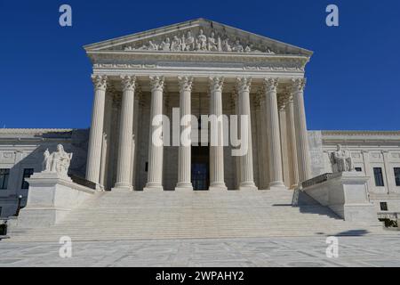 Front facade of the US Supreme Court Building in Washington DC Stock Photo