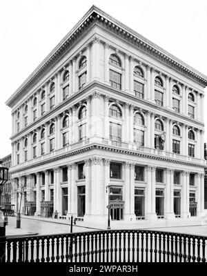 Tiffany & Co. building, exterior view, 401 Fifth Avenue at East 37th Street, New York City, New York, USA, Detroit Publishing Company, 1905 Stock Photo