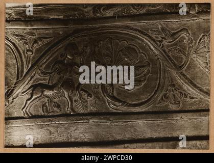 Gniezno. The door was angry in the Basilica of the Primate's Assumption of the Virgin Mary - a fragment of the Border; Jesio Not after 12.07.1930 (1929-00-00-1930-00-00); Stock Photo