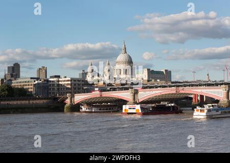 UK, London, Blackfriars Bridge across the river Thames. Stock Photo