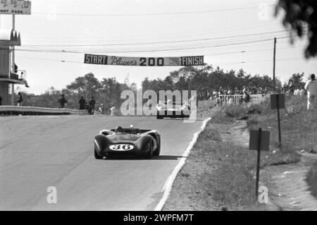 Photo Vintage MCLAREN M6A - Bruce McLaren CAN-AM 1967, Occasion, Pour Collectionneurs Automobiles
