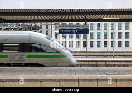 Streik der Lokführergewerkschaft GDL bei der Deutschen Bahn Trotz des Streiks haben zahlreiche ICE-Verbindungen nach München und Frankfurt am Nürnberger Hauptbahnhof stattgefunden. Nürnberg Bayern Deutschland *** Strike by the train drivers union GDL at Deutsche Bahn Despite the strike, numerous ICE connections to Munich and Frankfurt took place at Nuremberg Central Station Nuremberg Bavaria Germany 20240307-6V2A5566-Bearbeitet Stock Photo