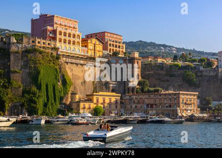 Speeding pleasure boat, Excelsior Vittoria Hotel, Sorrento, Bay of Naples, Campania, Italy, Mediterranean, Europe Stock Photo