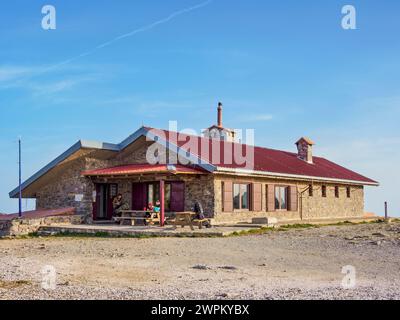 Kallergis shelter at the top of Samaria Gorge, Chania Region, Crete, Greek Islands, Greece, Europe Stock Photo